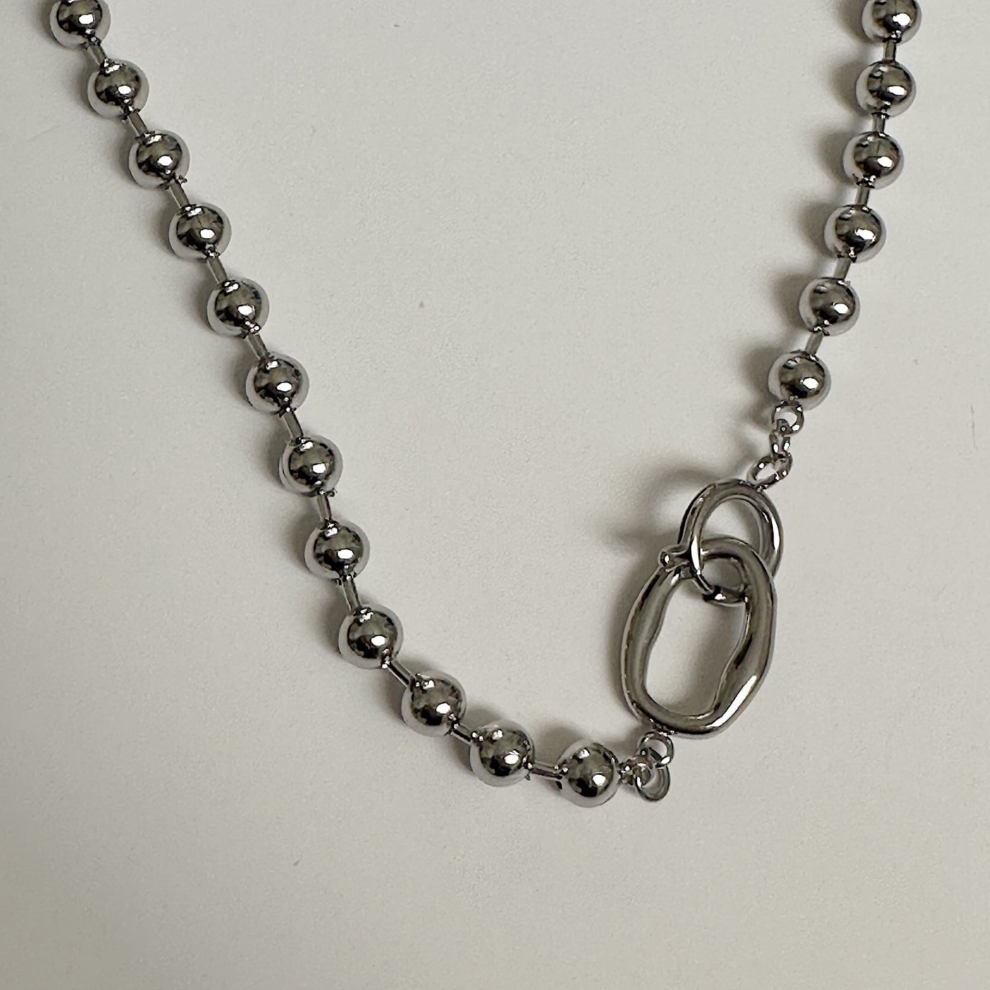 Retro Silver Bead Necklace